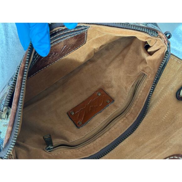 EUC Patricia Nash Verdura Bosque Tapestry Crossbody Clutch Leather Floral Purse - Picture 6 of 14